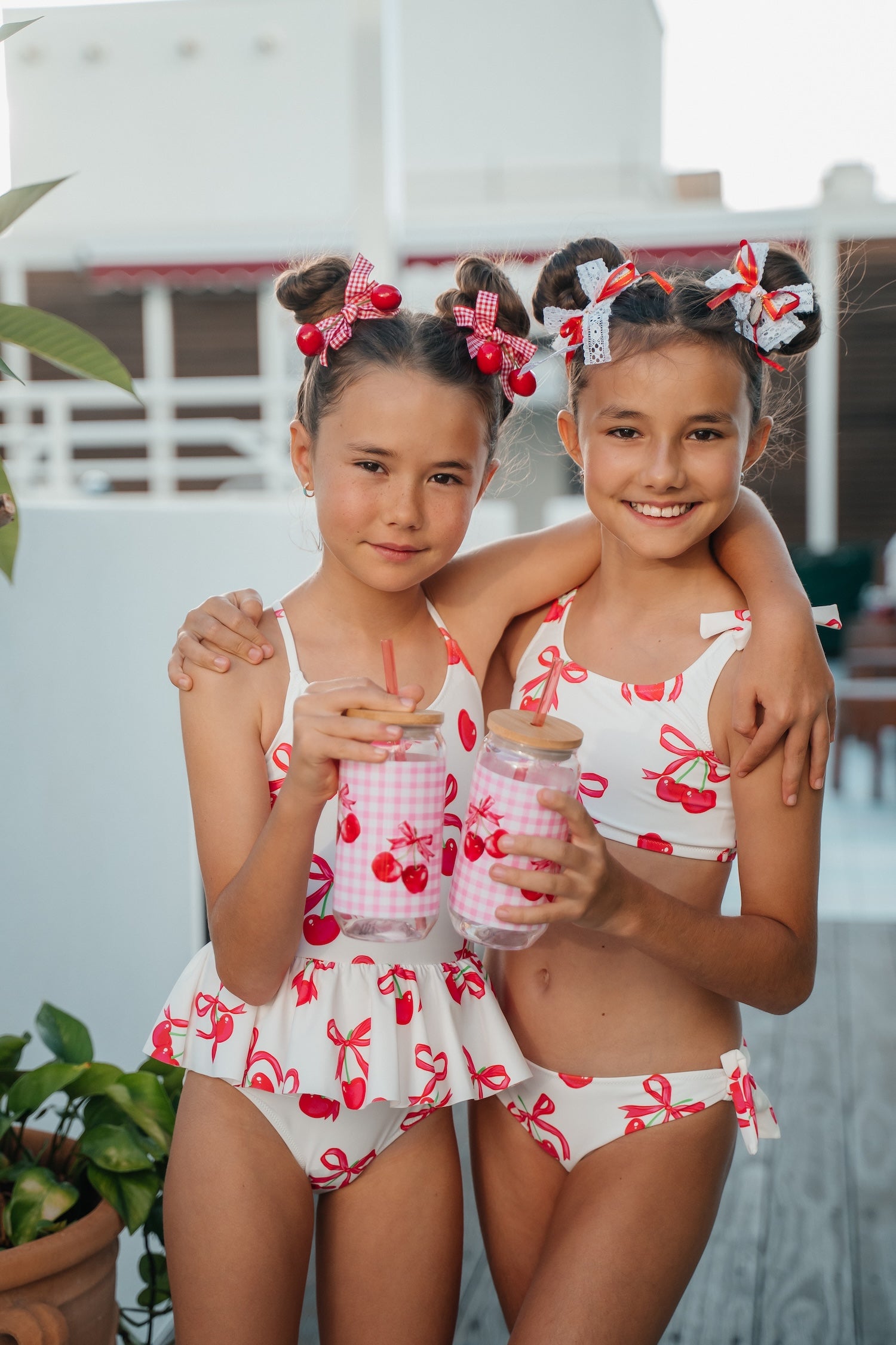 SAHARA CHERRIES AND BOWS